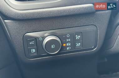 Внедорожник / Кроссовер Ford Escape 2020 в 