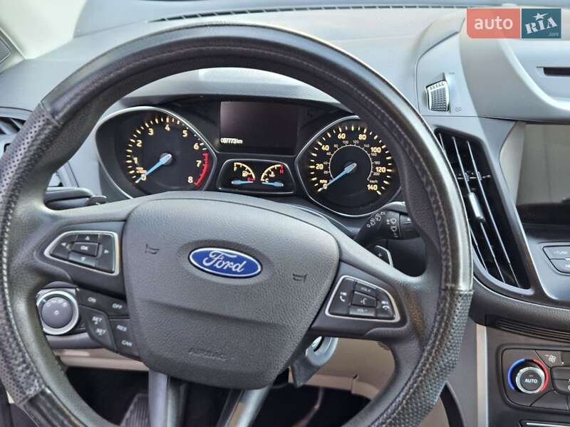 Внедорожник / Кроссовер Ford Escape 2016 в Киеве