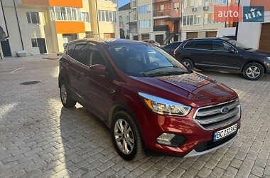 Внедорожник / Кроссовер Ford Escape 2016 в Мостиске