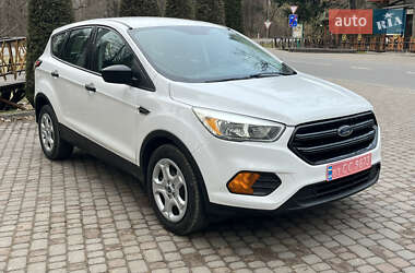 Позашляховик / Кросовер Ford Escape 2017 в Трускавці