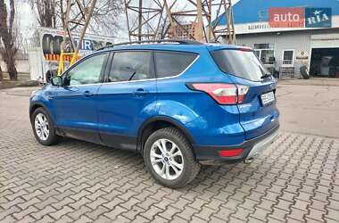 Внедорожник / Кроссовер Ford Escape 2017 в Николаеве