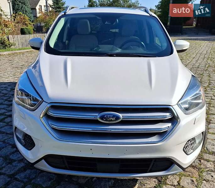 Внедорожник / Кроссовер Ford Escape 2019 в Одессе