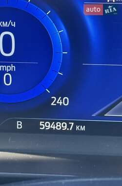 Внедорожник / Кроссовер Ford Escape 2020 в 