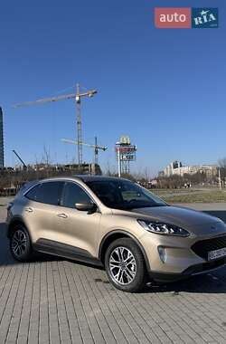 Внедорожник / Кроссовер Ford Escape 2020 в 