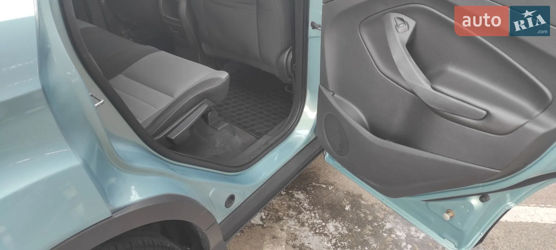 2012 Ford Escape - мініатюра 28