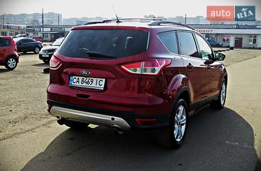 Внедорожник / Кроссовер Ford Escape 2016 в 