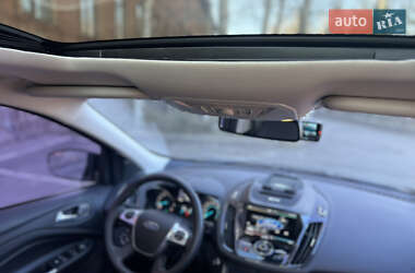 Внедорожник / Кроссовер Ford Escape 2015 в 