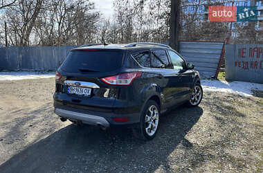 Позашляховик / Кросовер Ford Escape 2015 в 