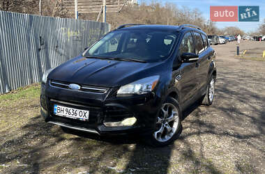 Позашляховик / Кросовер Ford Escape 2015 в 