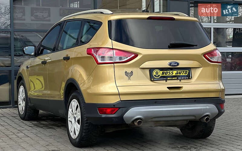 Позашляховик / Кросовер Ford Escape 2014 в Івано-Франківську