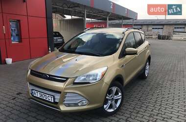 Внедорожник / Кроссовер Ford Escape 2015 в Калуше