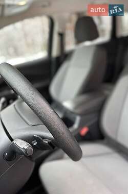Внедорожник / Кроссовер Ford Escape 2016 в 