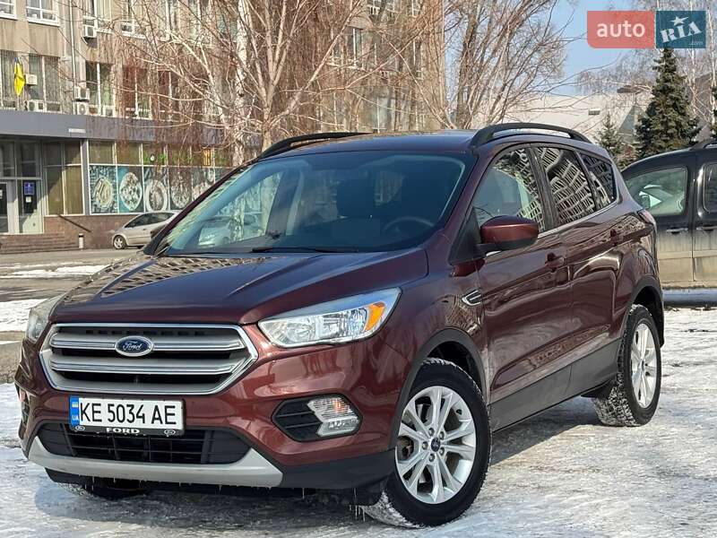 Внедорожник / Кроссовер Ford Escape 2018 в Днепре