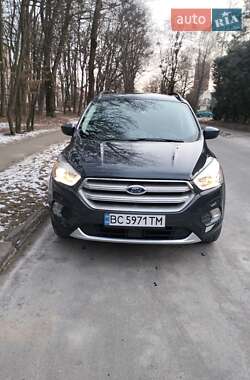 Внедорожник / Кроссовер Ford Escape 2019 в 