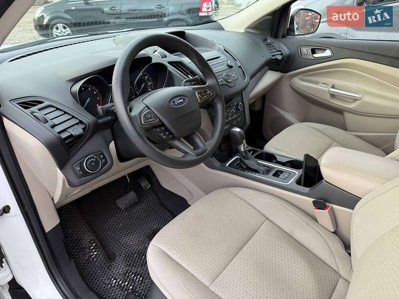 Внедорожник / Кроссовер Ford Escape 2016 в Коломые