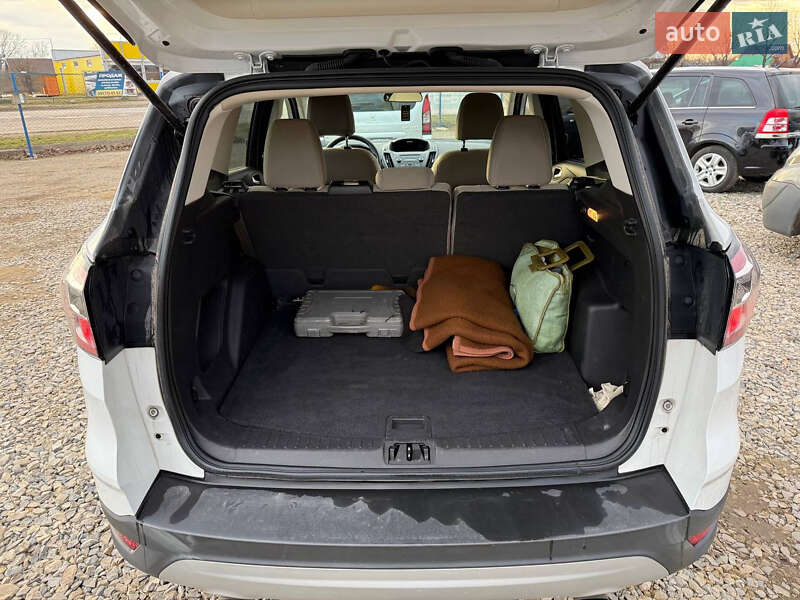 Внедорожник / Кроссовер Ford Escape 2016 в Коломые