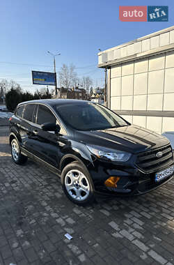 Внедорожник / Кроссовер Ford Escape 2018 в Сумах