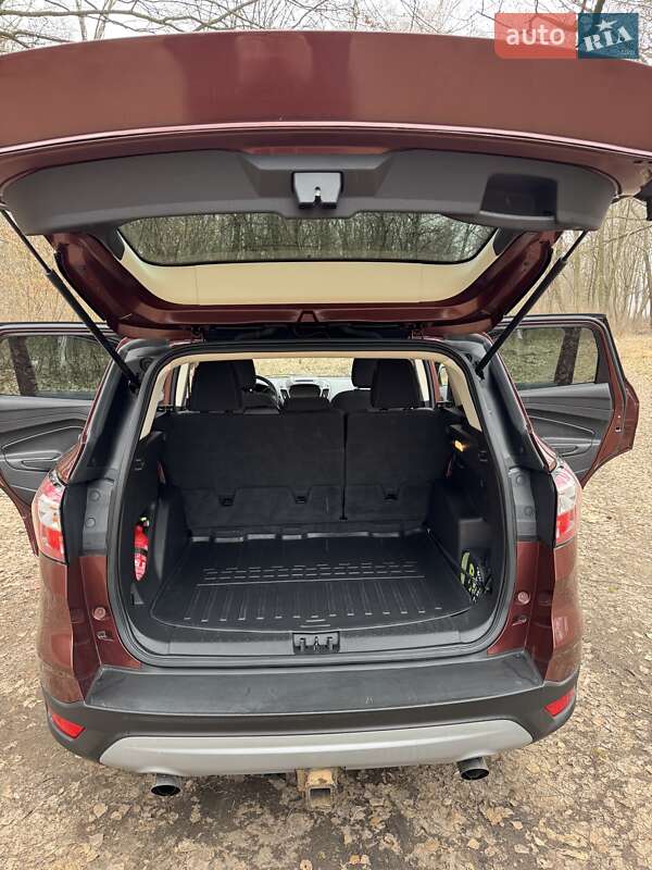 Внедорожник / Кроссовер Ford Escape 2017 в Тернополе