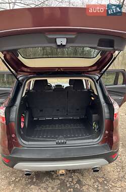 Позашляховик / Кросовер Ford Escape 2017 в 