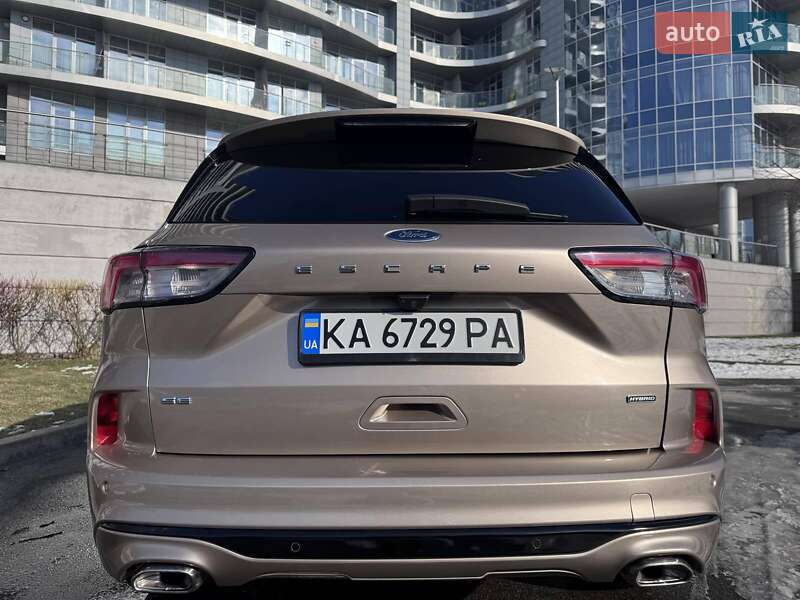 Внедорожник / Кроссовер Ford Escape 2019 в Киеве