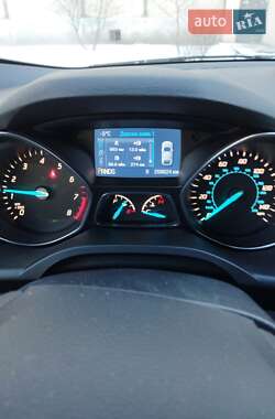 Внедорожник / Кроссовер Ford Escape 2013 в 