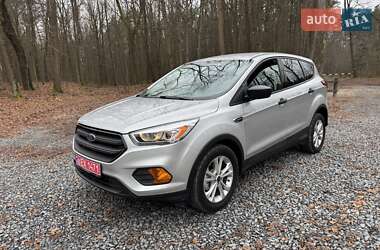 Внедорожник / Кроссовер Ford Escape 2019 в Дубно