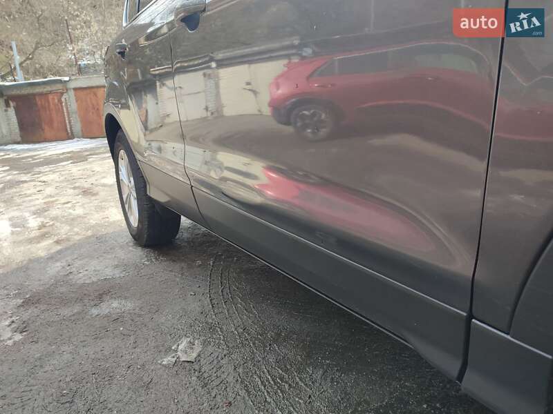 Позашляховик / Кросовер Ford Escape 2017 в Світловодську