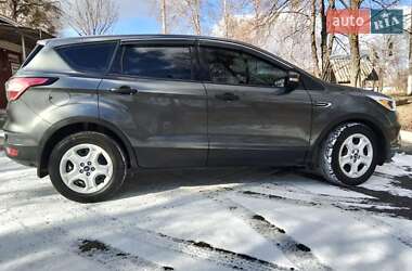 Позашляховик / Кросовер Ford Escape 2017 в 