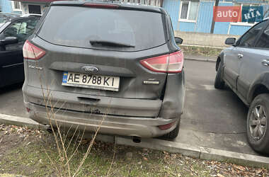 Внедорожник / Кроссовер Ford Escape 2015 в 