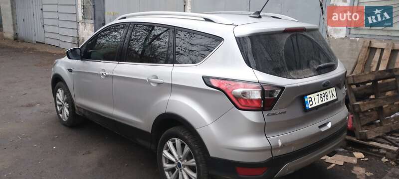Внедорожник / Кроссовер Ford Escape 2018 в Лубнах