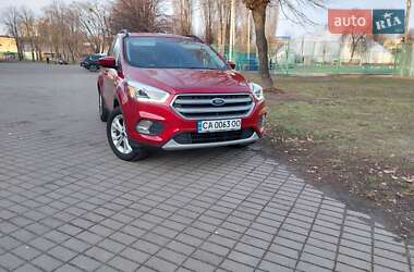 Позашляховик / Кросовер Ford Escape 2017 в Черкасах