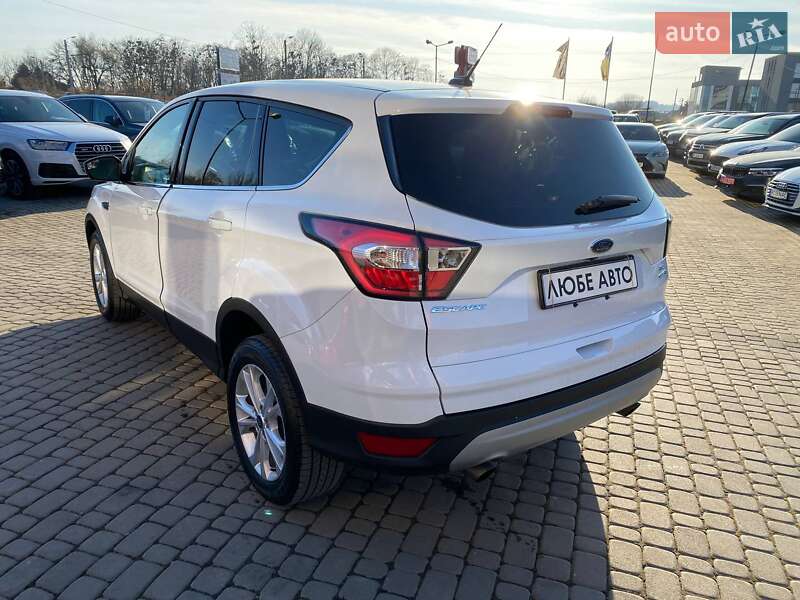 Внедорожник / Кроссовер Ford Escape 2016 в Львове