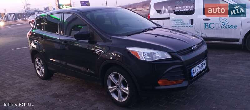 Позашляховик / Кросовер Ford Escape 2014 в 