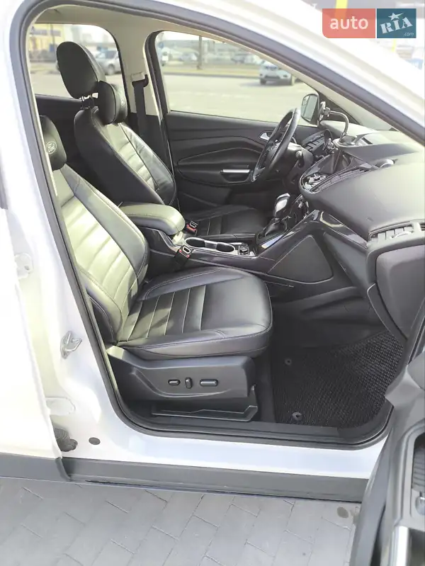 Ford Escape 2015 VIN 1FMCU0J90GUB24573 фото оголошення 8 з 51