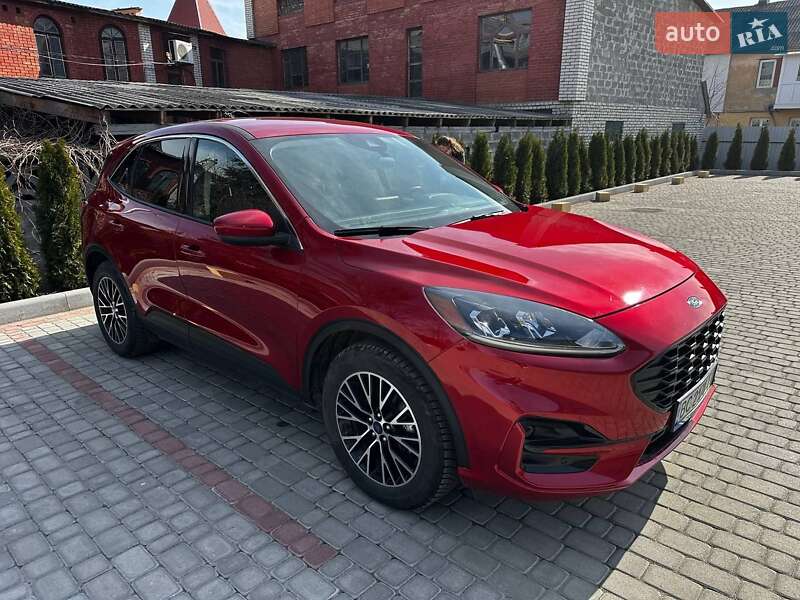 Внедорожник / Кроссовер Ford Escape 2020 в Львове