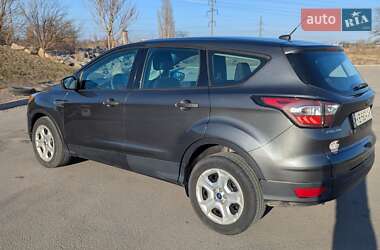 Внедорожник / Кроссовер Ford Escape 2017 в 