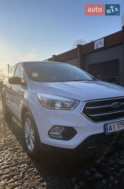 Позашляховик / Кросовер Ford Escape 2019 в Чернігові