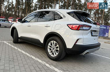 Внедорожник / Кроссовер Ford Escape 2021 в 