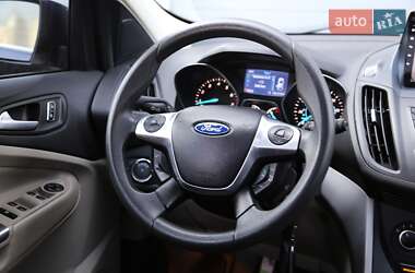 Внедорожник / Кроссовер Ford Escape 2013 в 