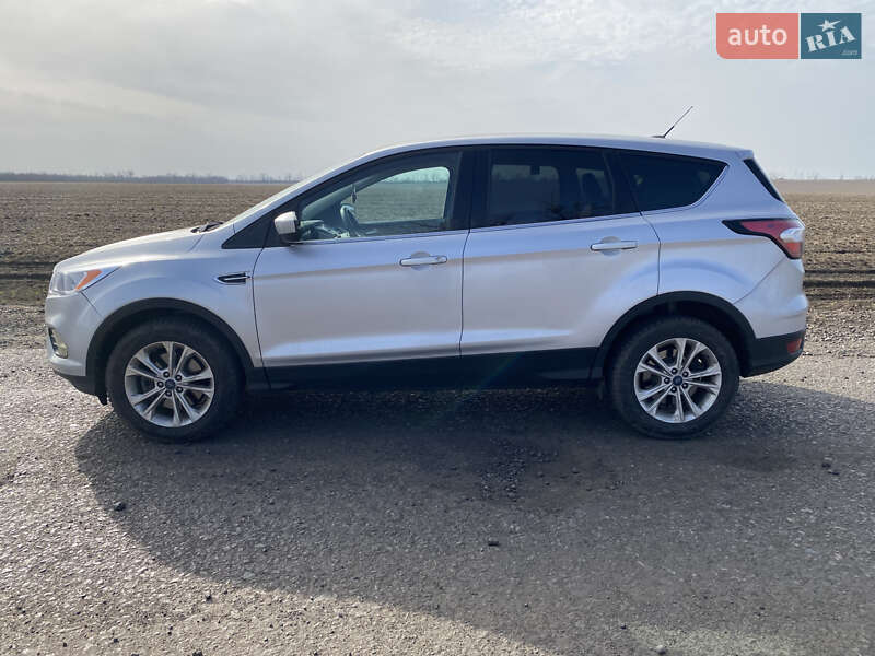 Позашляховик / Кросовер Ford Escape 2017 в Межовій