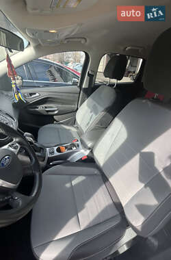 Позашляховик / Кросовер Ford Escape 2016 в Вінниці