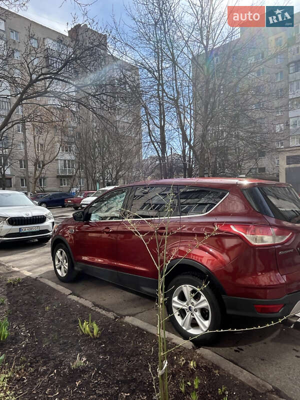 Внедорожник / Кроссовер Ford Escape 2016 в Виннице