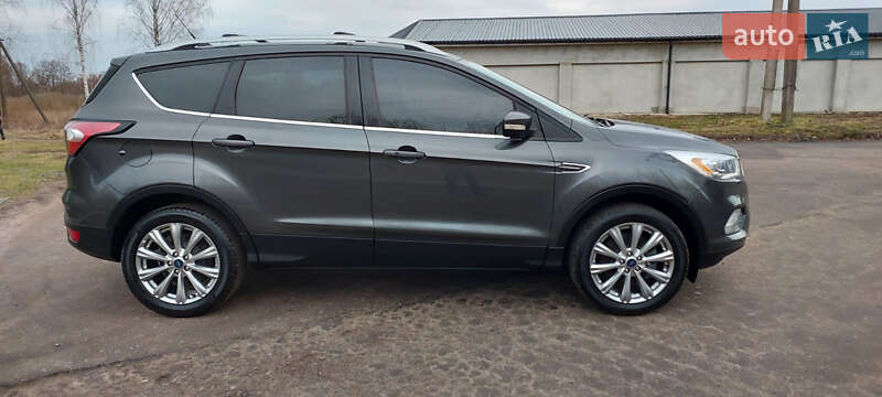 Внедорожник / Кроссовер Ford Escape 2018 в Дубно