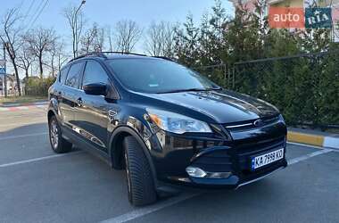 Внедорожник / Кроссовер Ford Escape 2012 в 
