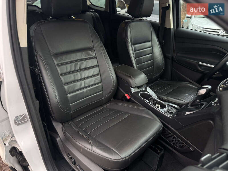 Внедорожник / Кроссовер Ford Escape 2015 в Виннице