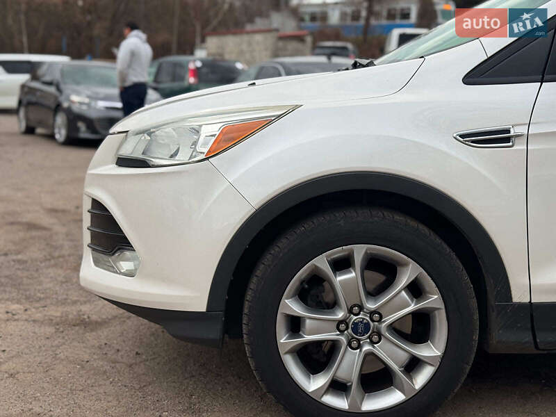 Внедорожник / Кроссовер Ford Escape 2015 в Виннице