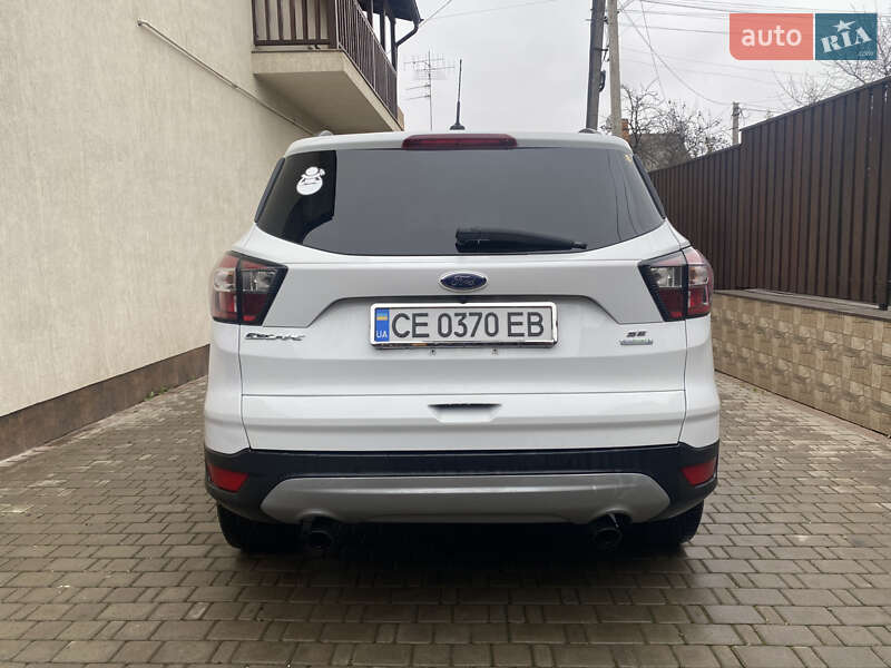 Внедорожник / Кроссовер Ford Escape 2018 в Черновцах