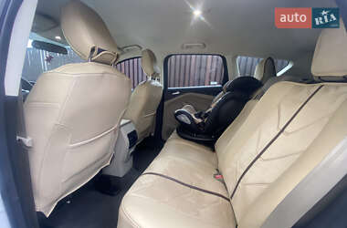 Внедорожник / Кроссовер Ford Escape 2018 в Черновцах