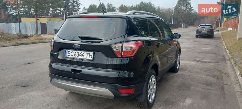 Внедорожник / Кроссовер Ford Escape 2018 в Львове