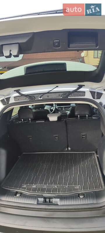 Позашляховик / Кросовер Ford Escape 2023 в Хмельницькому фото 20 Позашляховик / Кросовер Ford Escape 2023 в Хмельницькому